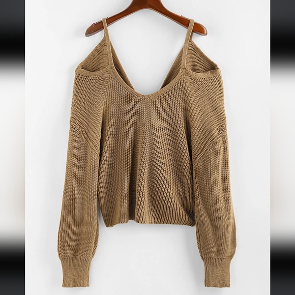 NWT ZAFUL Faux Pearl Embellished Twisted Cropped Cold Shoulder Sweater  Size M - Picture 4 of 12